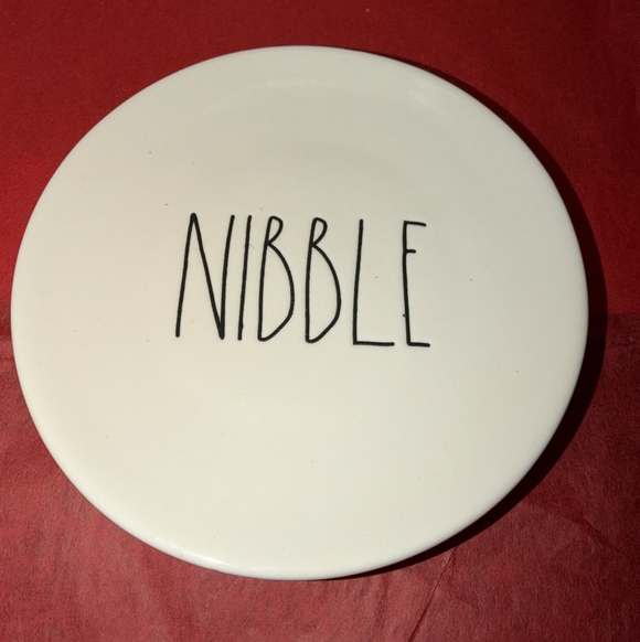 ❤️ 6" Rae Dunn Nibble Plate, Baker's Spatula & Cookie Cutters Bundle - Picture 6 of 12